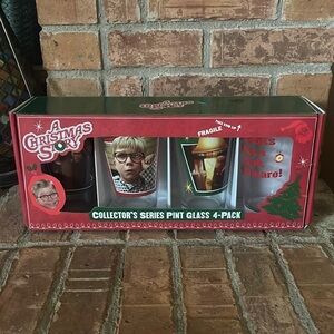 NIB A Christmas Story Collector's Series Set of 4 Pint Glasses